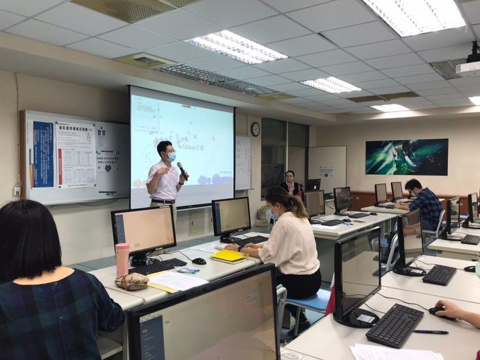 109-11-06 校務研究教育訓練-tableau軟體進階課程圖片